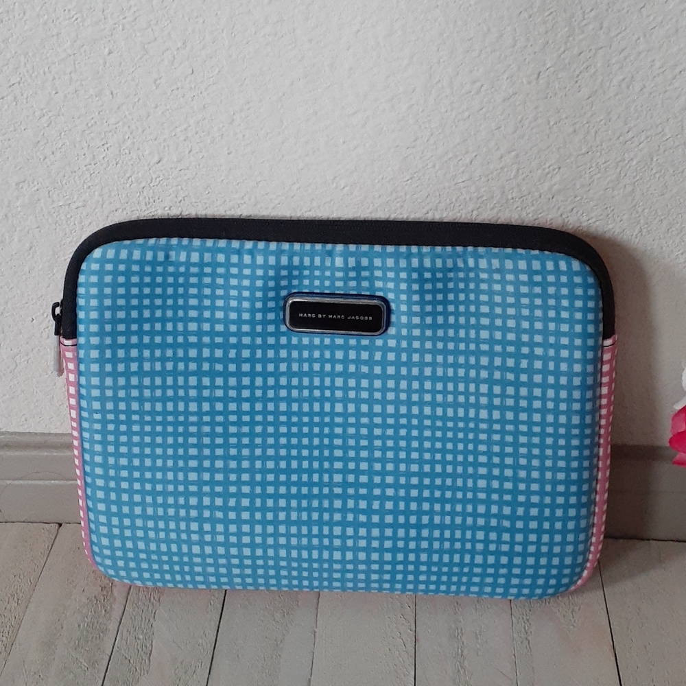 Authentic Marc Jacobs ipad pouch